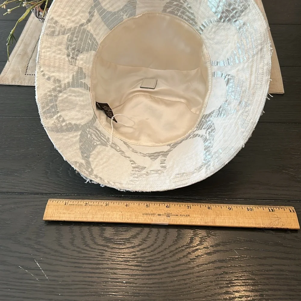 Coach Bucket Hat Silver & White Size M/L NWOT - Picture 7 of 8